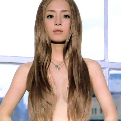 Je vous propose l'album LOVEppears d'Ayumi Hamasaki